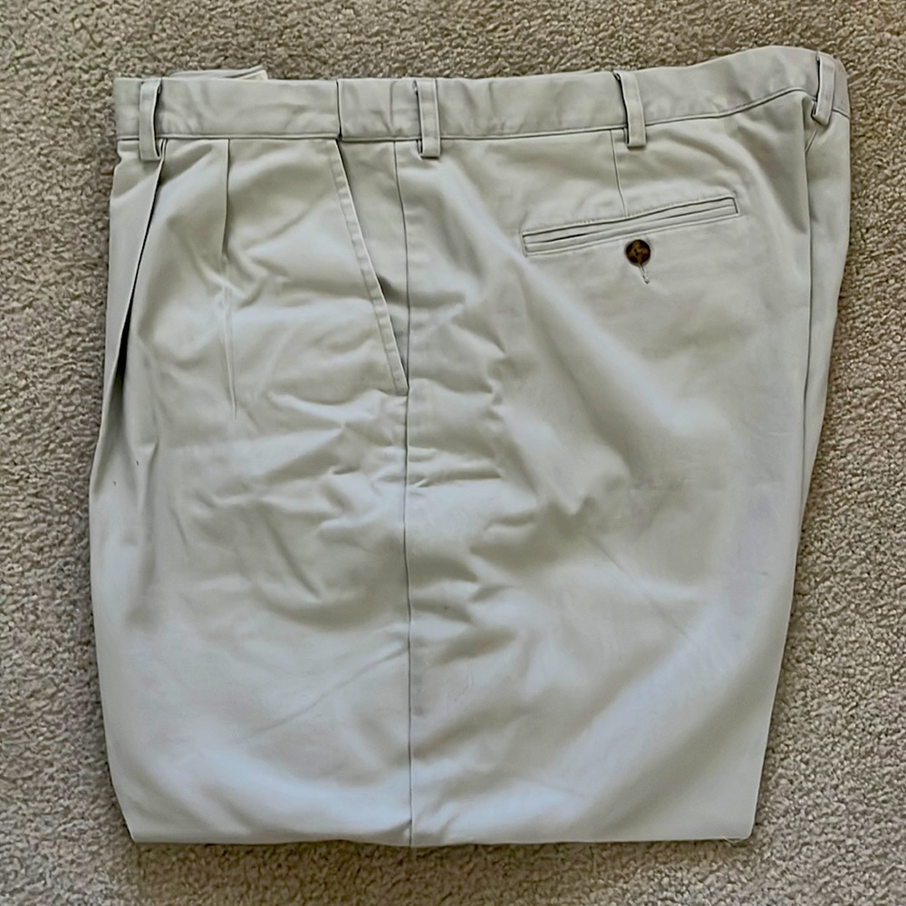Brand new, never worn white LL Bean wrinkle free comfort waist pleated pants